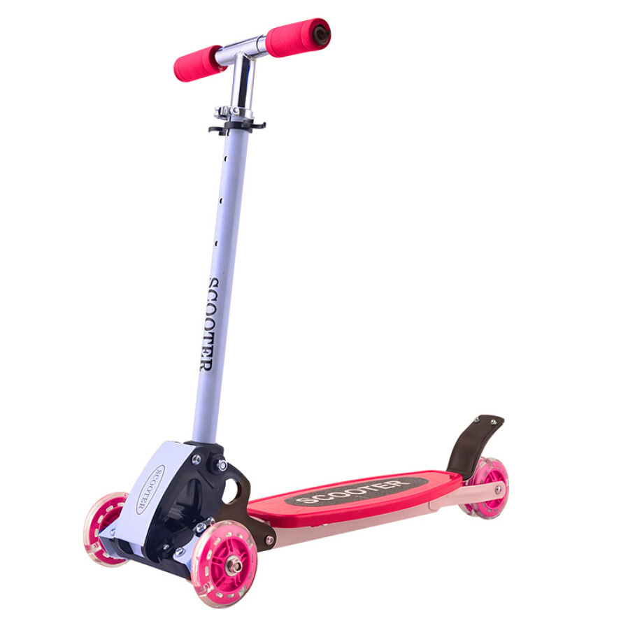 3 Wheels Lean and Steer Kids Tri Scooter (Red)