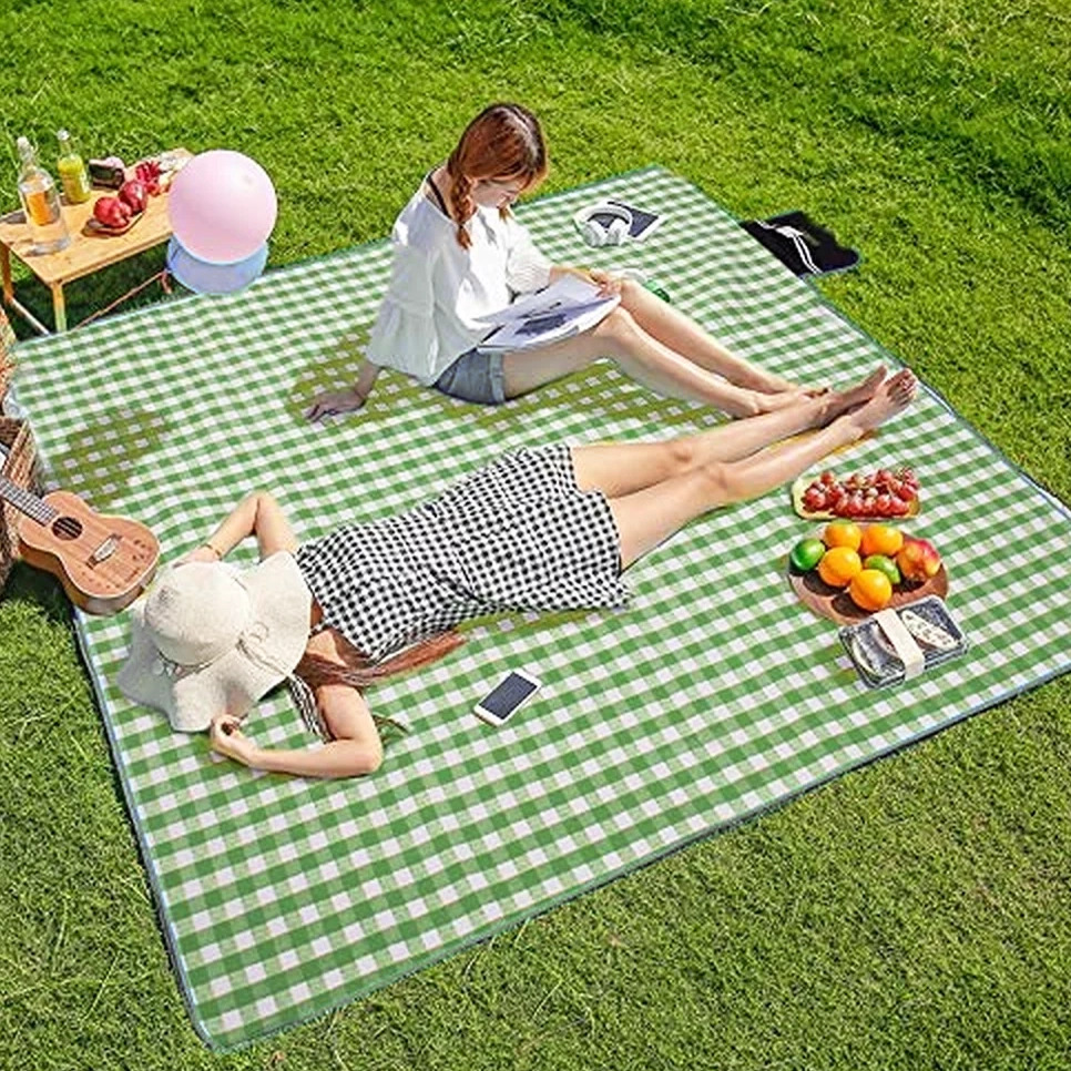 XL Large Foldable Waterproof Outdoor Picnic Rug Blanket Camping Beach Play Mat (2m x 2m, Green)