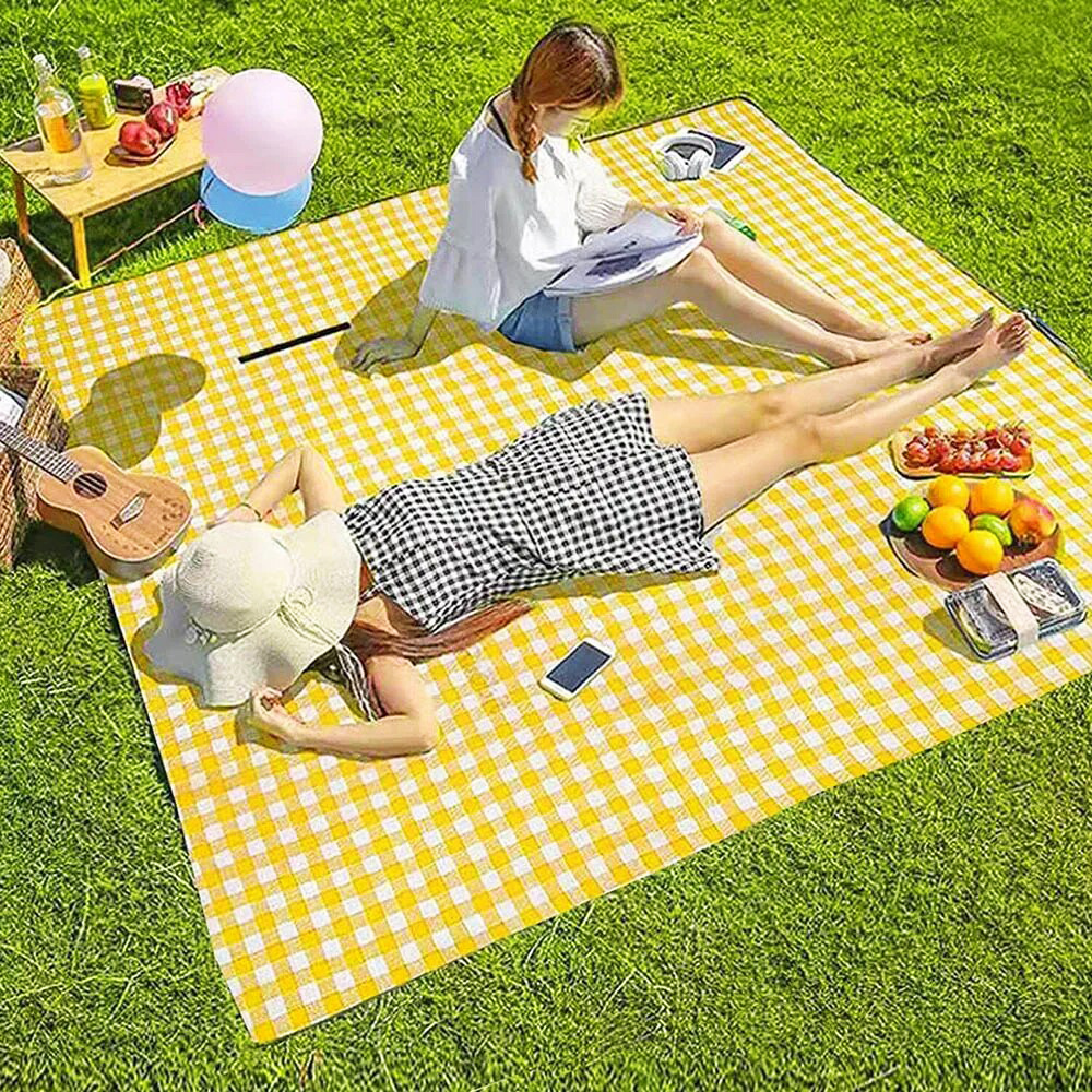 XL Large Foldable Waterproof Outdoor Picnic Rug Blanket Camping Beach Play Mat (2m x 2m, Yellow)